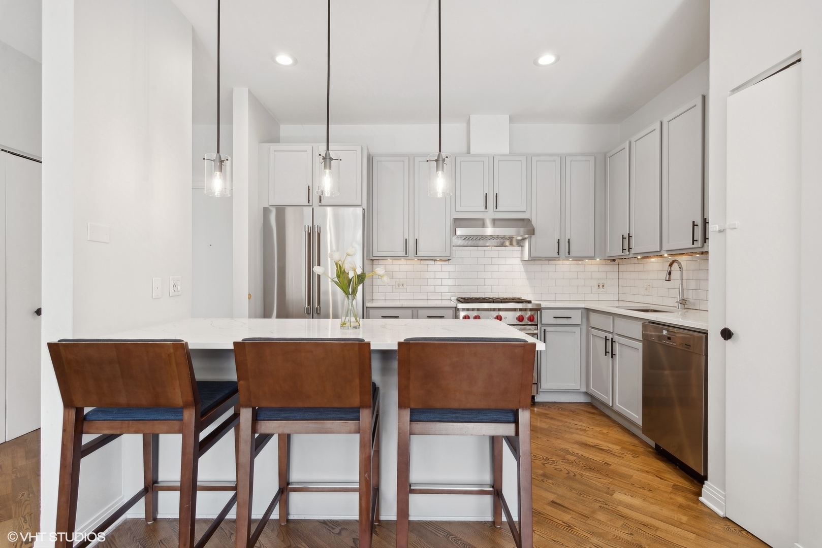 560 W Fulton Street Unit: 506
