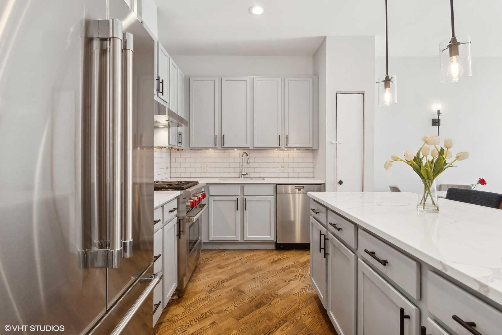 560 W Fulton Street Unit: 506