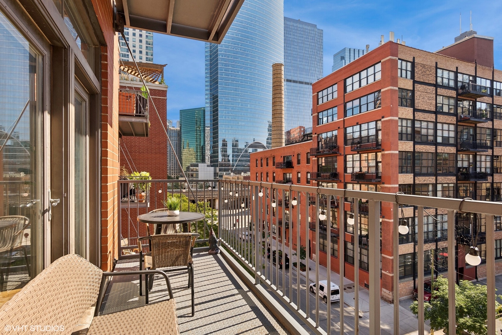 560 W Fulton Street Unit: 506