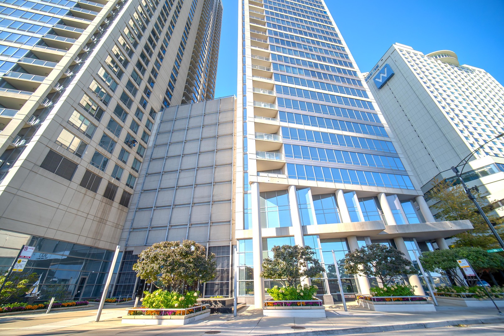 600 N Lake Shore Drive Unit: 3703