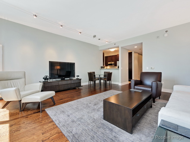 600 N Lake Shore Drive Unit: 3703