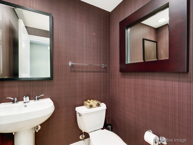 600 N Lake Shore Drive Unit: 3703