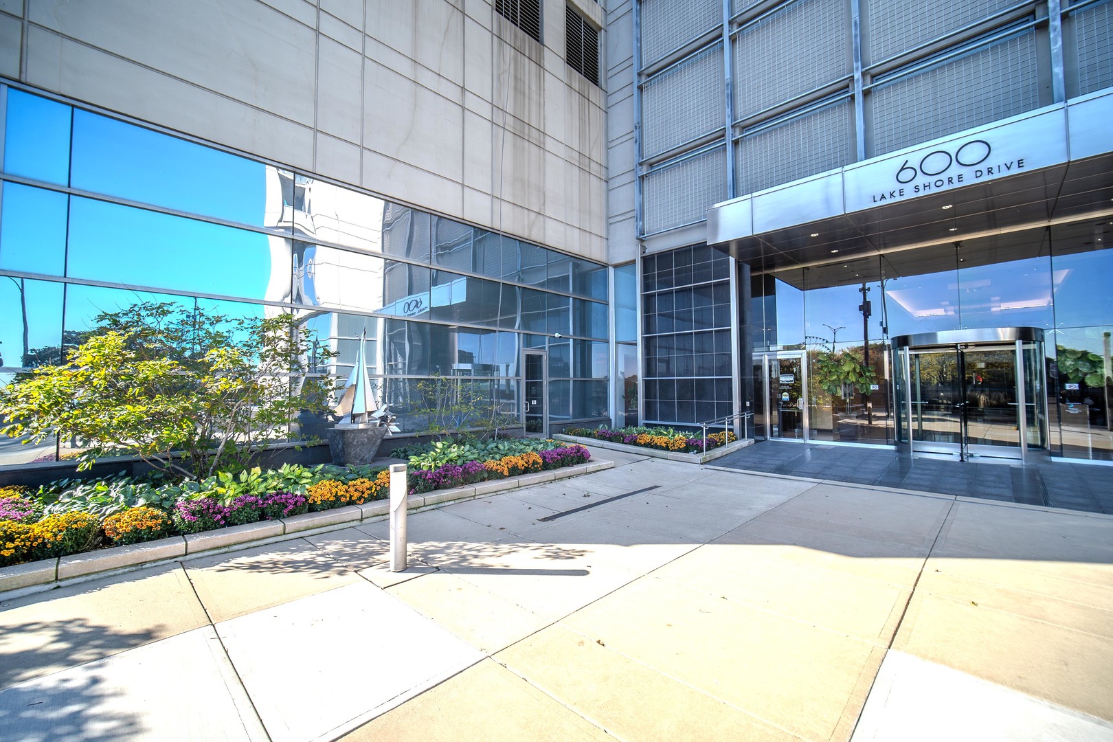 600 N Lake Shore Drive Unit: 3703