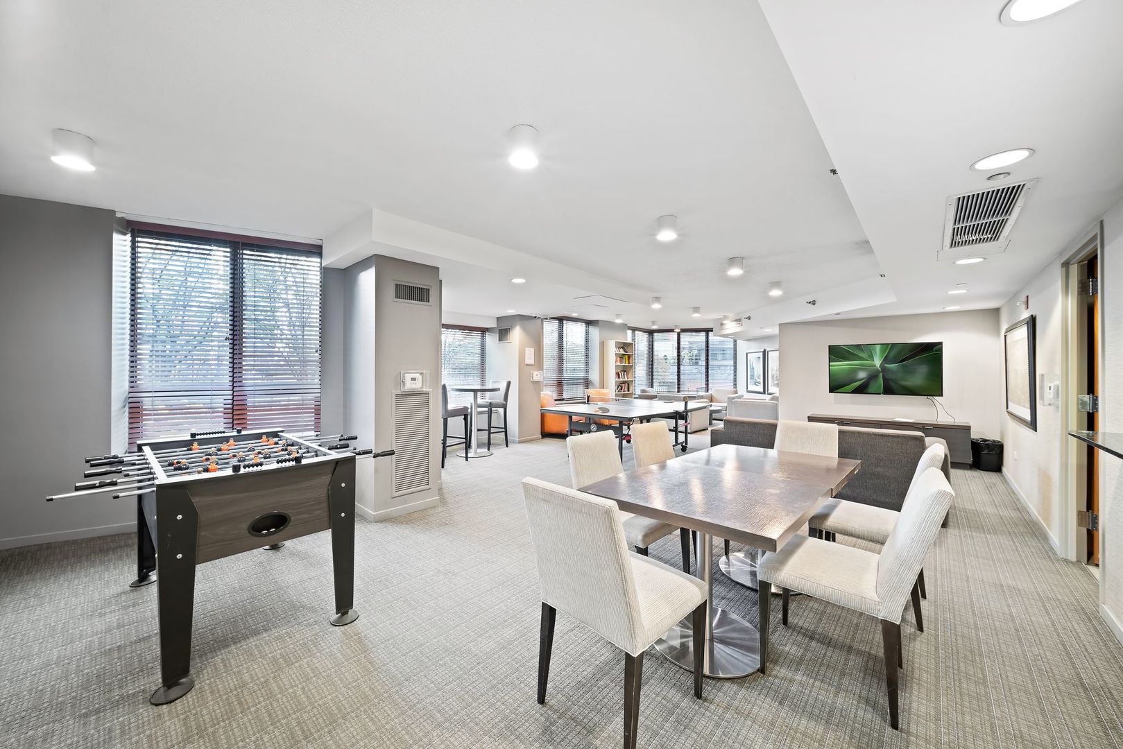 400 N LASALLE Street Unit: 1601