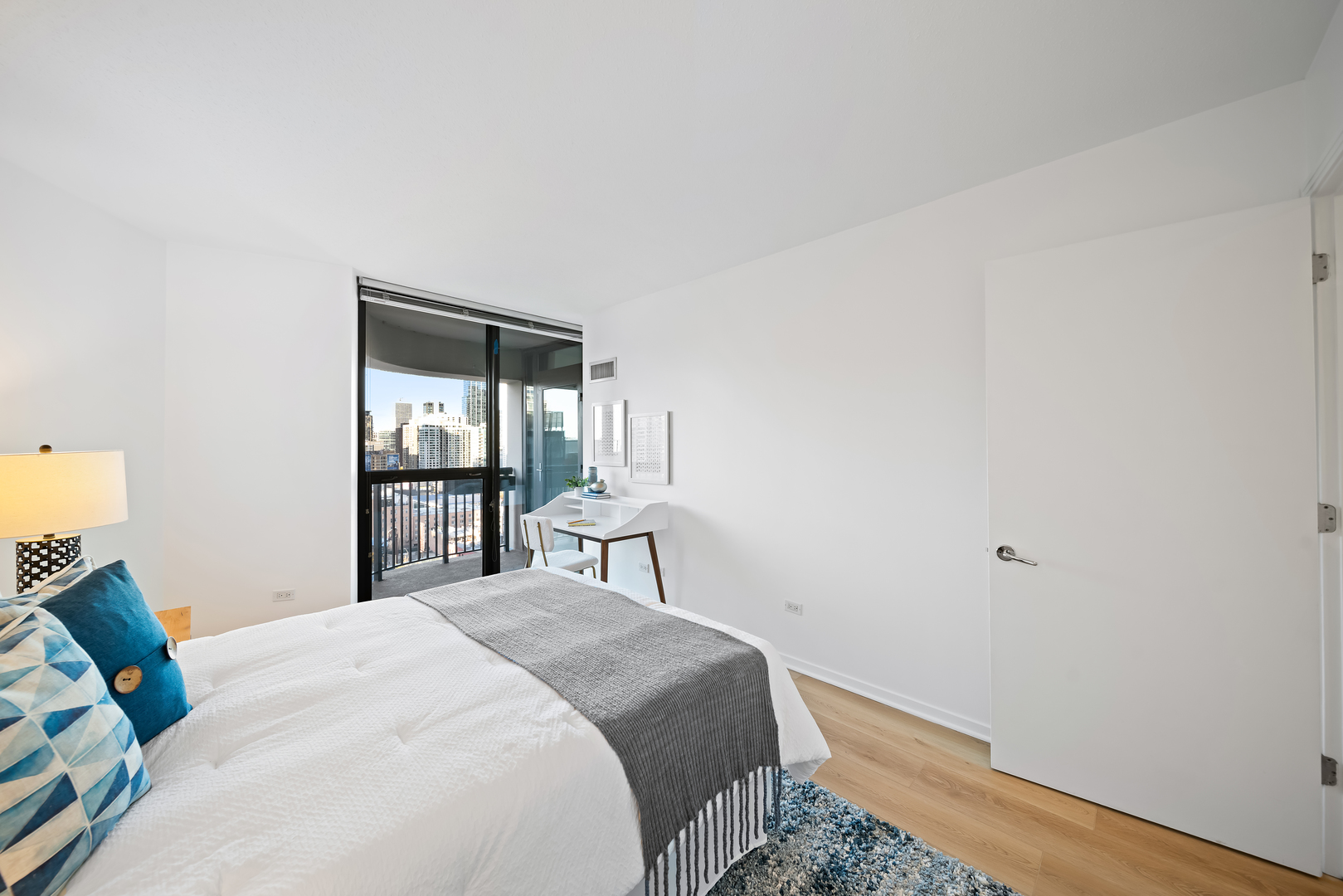 400 N LASALLE Street Unit: 1601