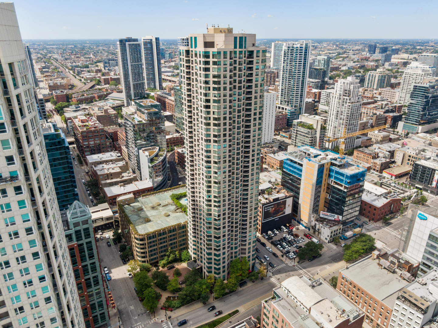 400 N LASALLE Street Unit: 1601