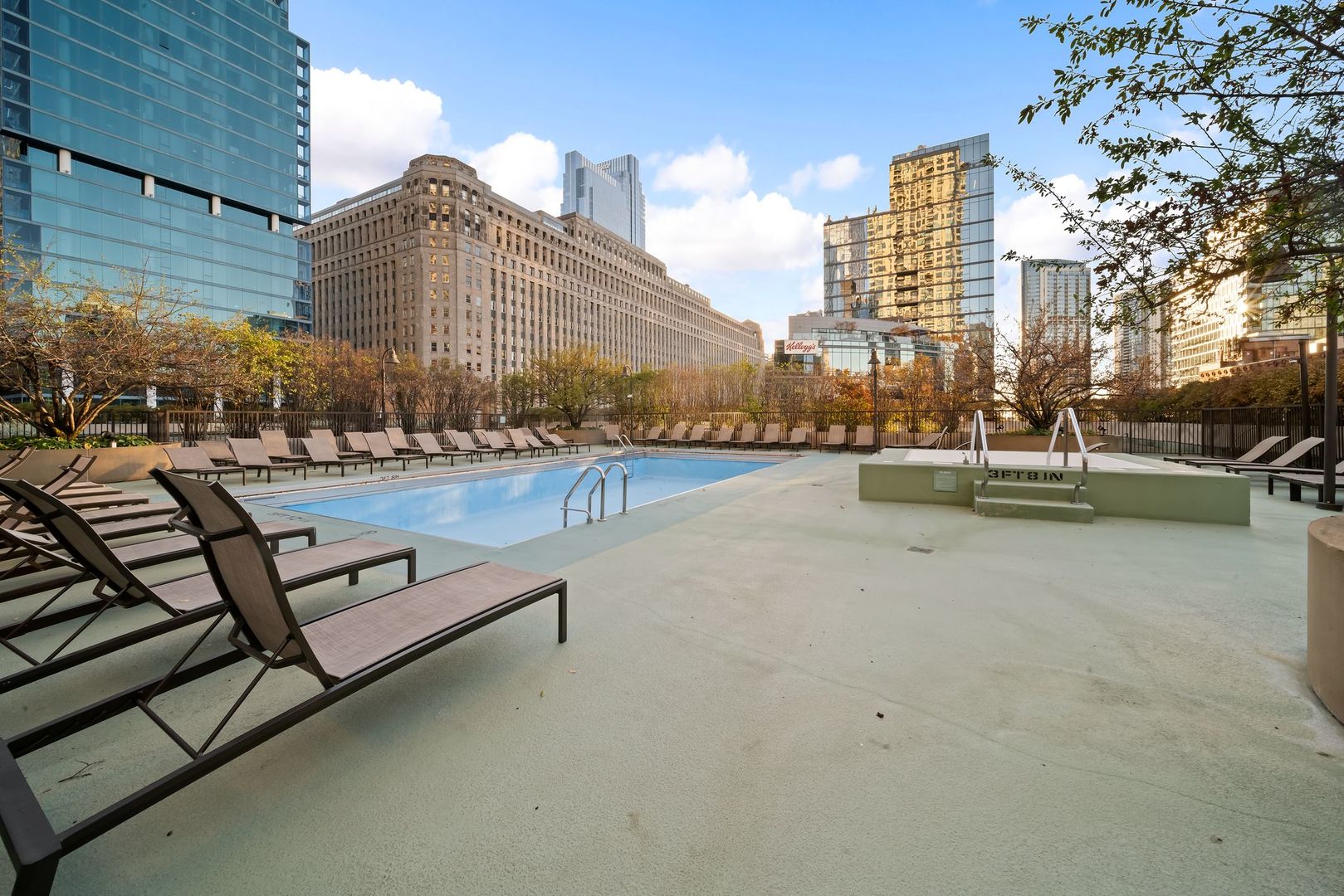 400 N LASALLE Street Unit: 1601