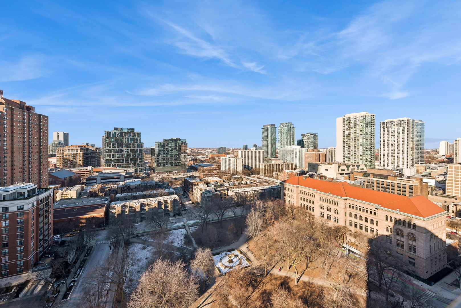 33 W Delaware Place Unit: 21K