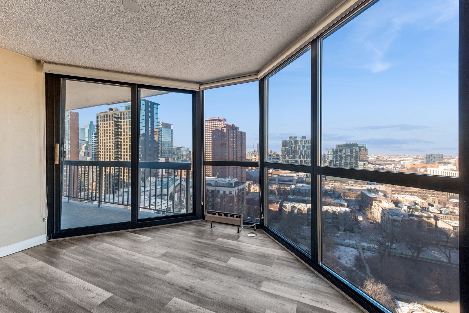 33 W Delaware Place Unit: 21K