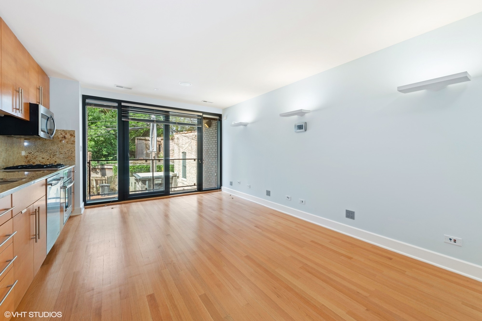 2734 N LINCOLN Avenue Unit: 2