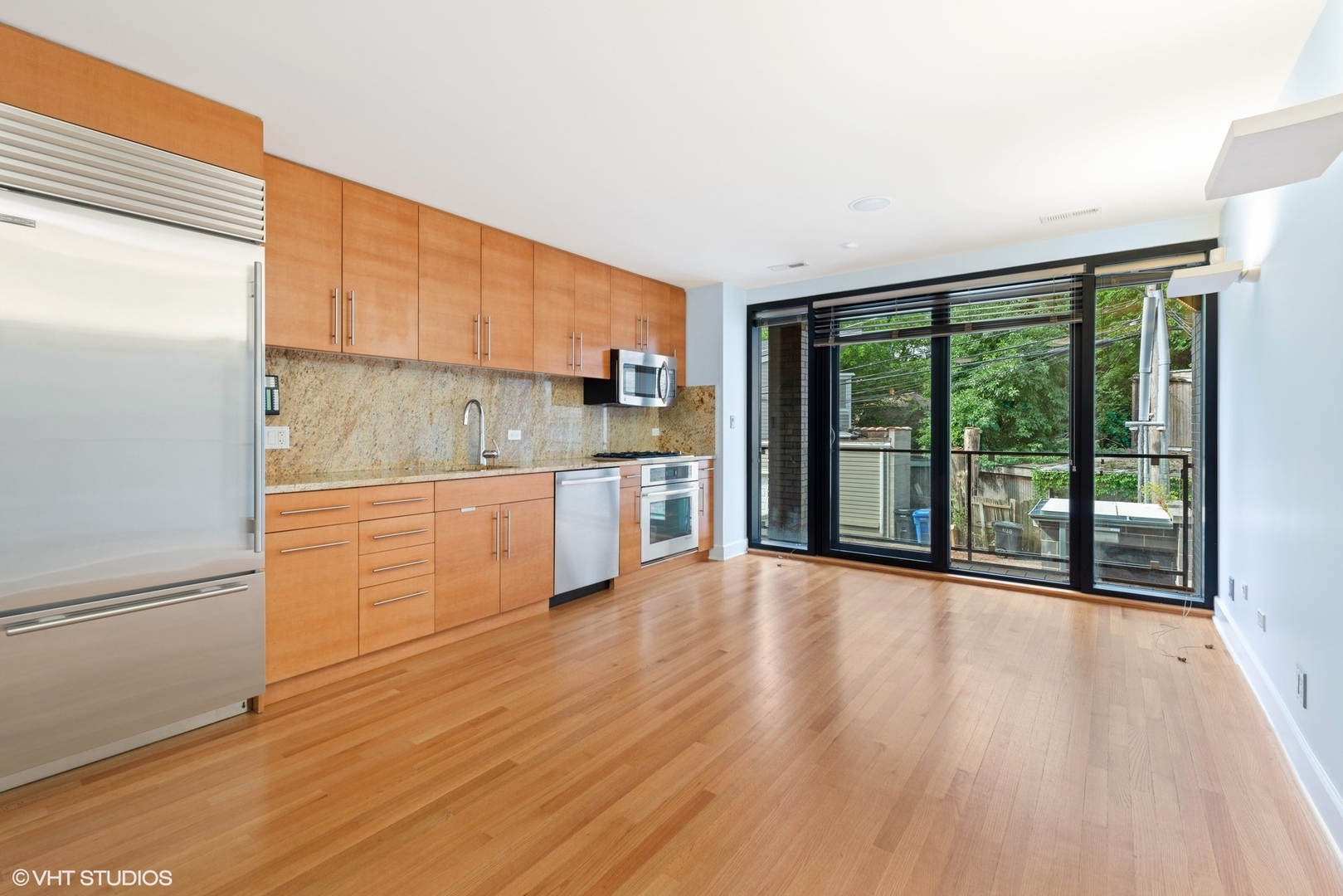 2734 N LINCOLN Avenue Unit: 2