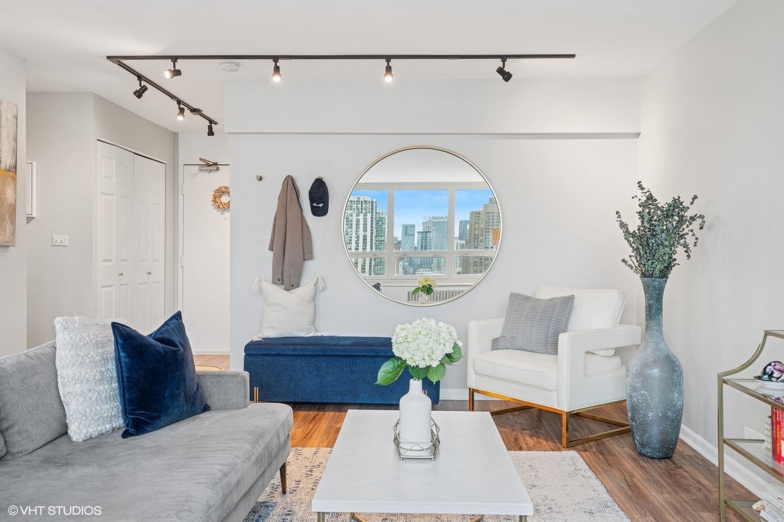 88 W Schiller Street Unit: 1906