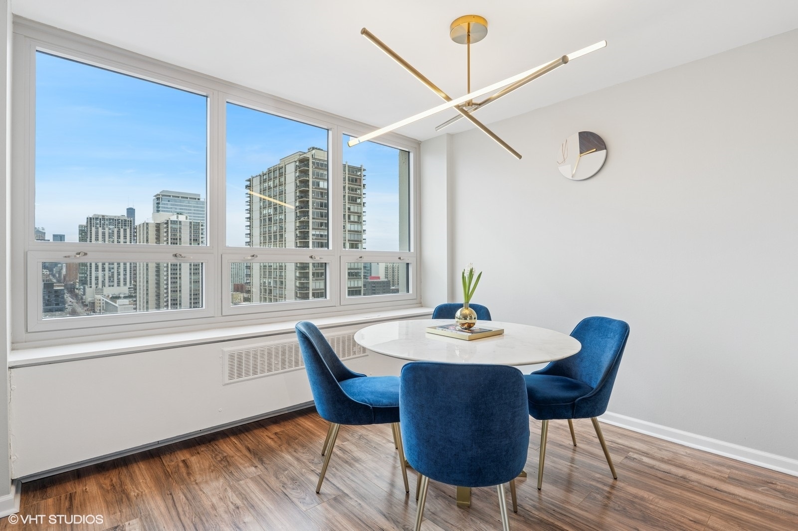 88 W Schiller Street Unit: 1906