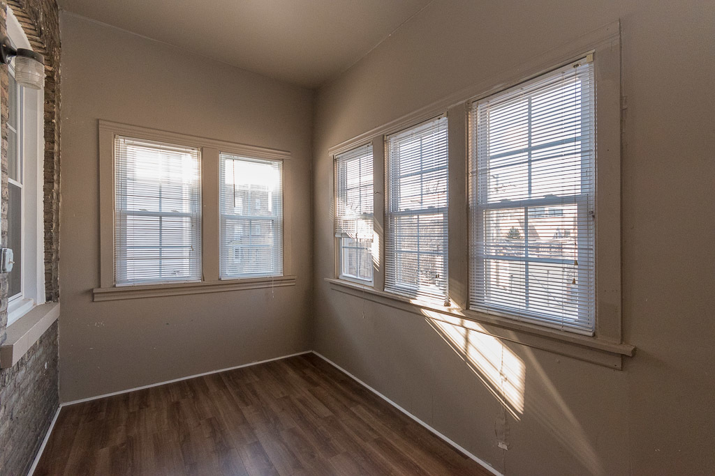1440 W ADDISON Street Unit: 2