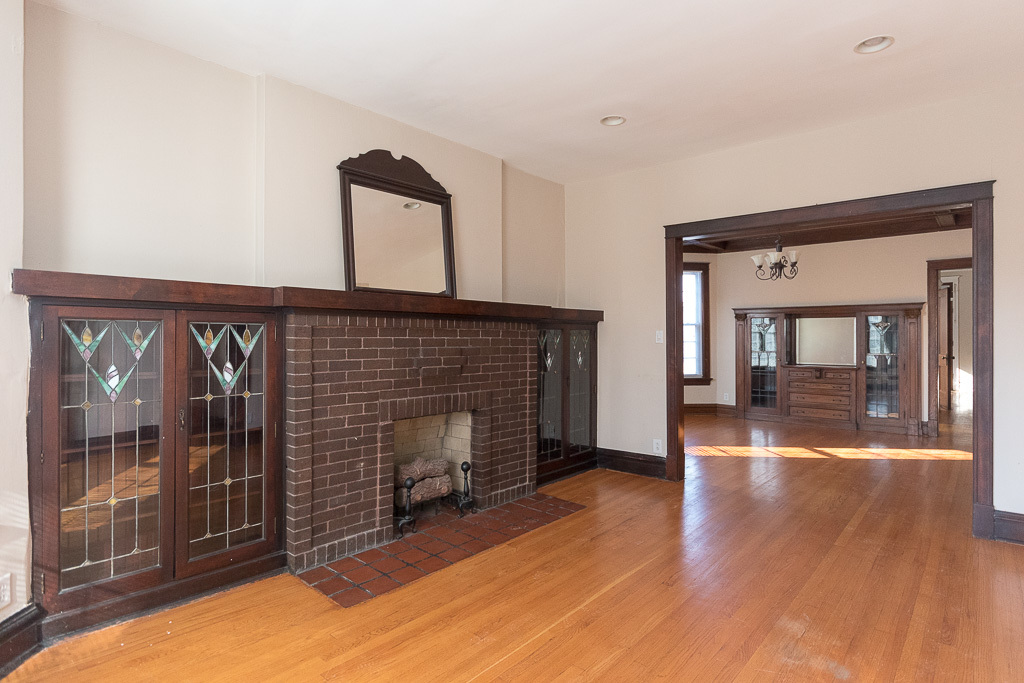 1440 W ADDISON Street Unit: 2