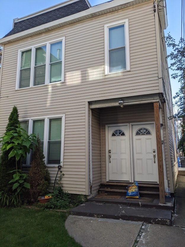 3327 N Hamilton Avenue Unit: 2R