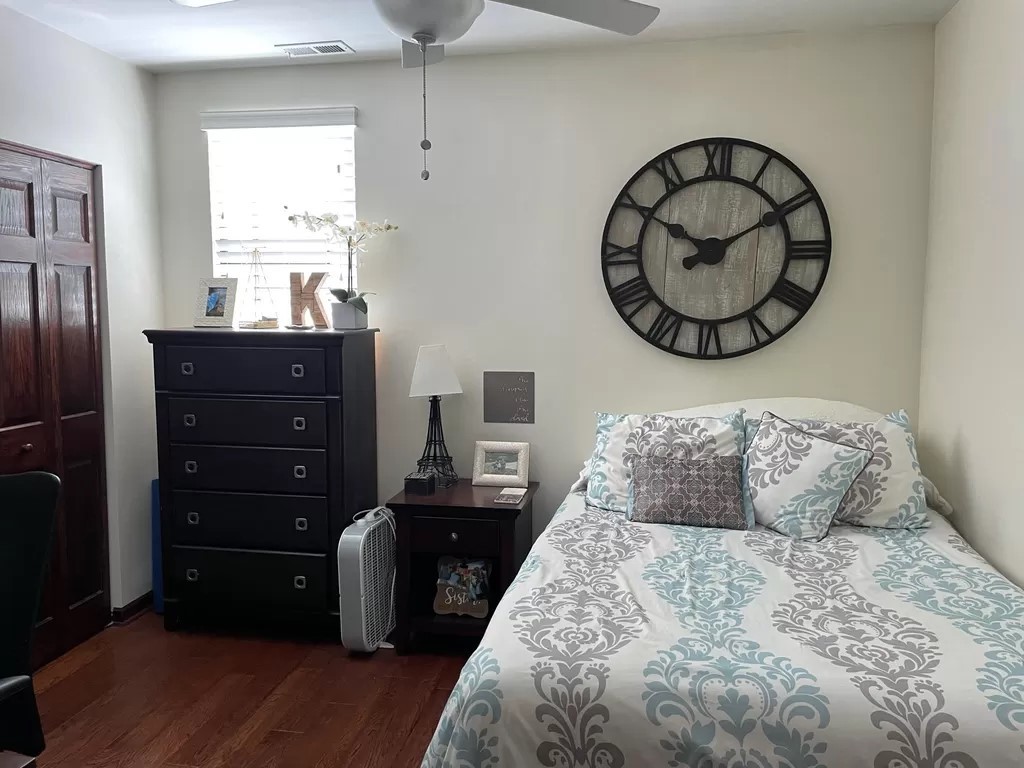 3327 N Hamilton Avenue Unit: 2R