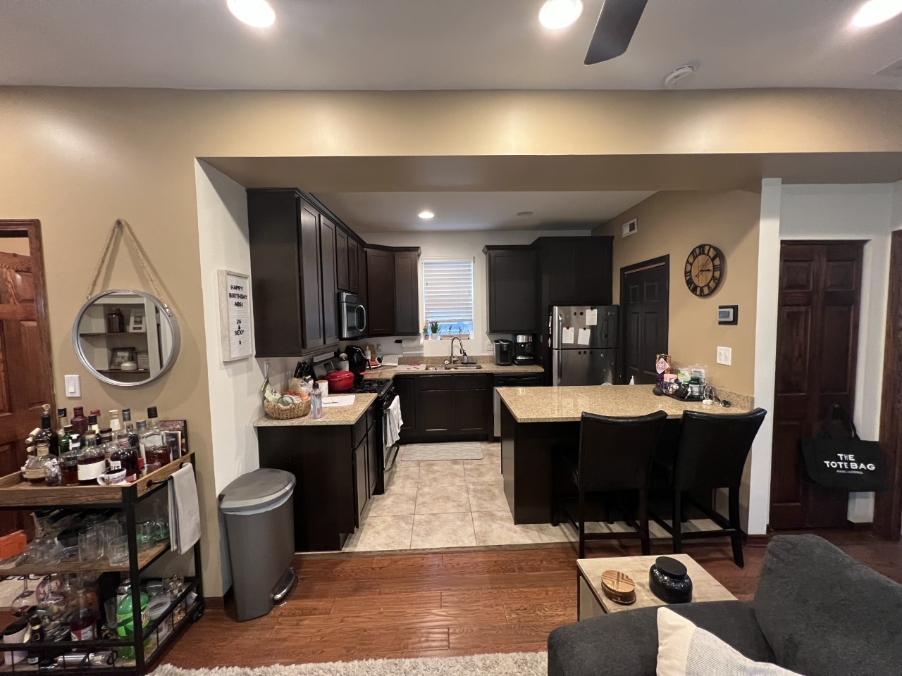 3327 N Hamilton Avenue Unit: 2R