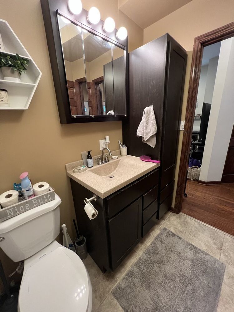 3327 N Hamilton Avenue Unit: 2R