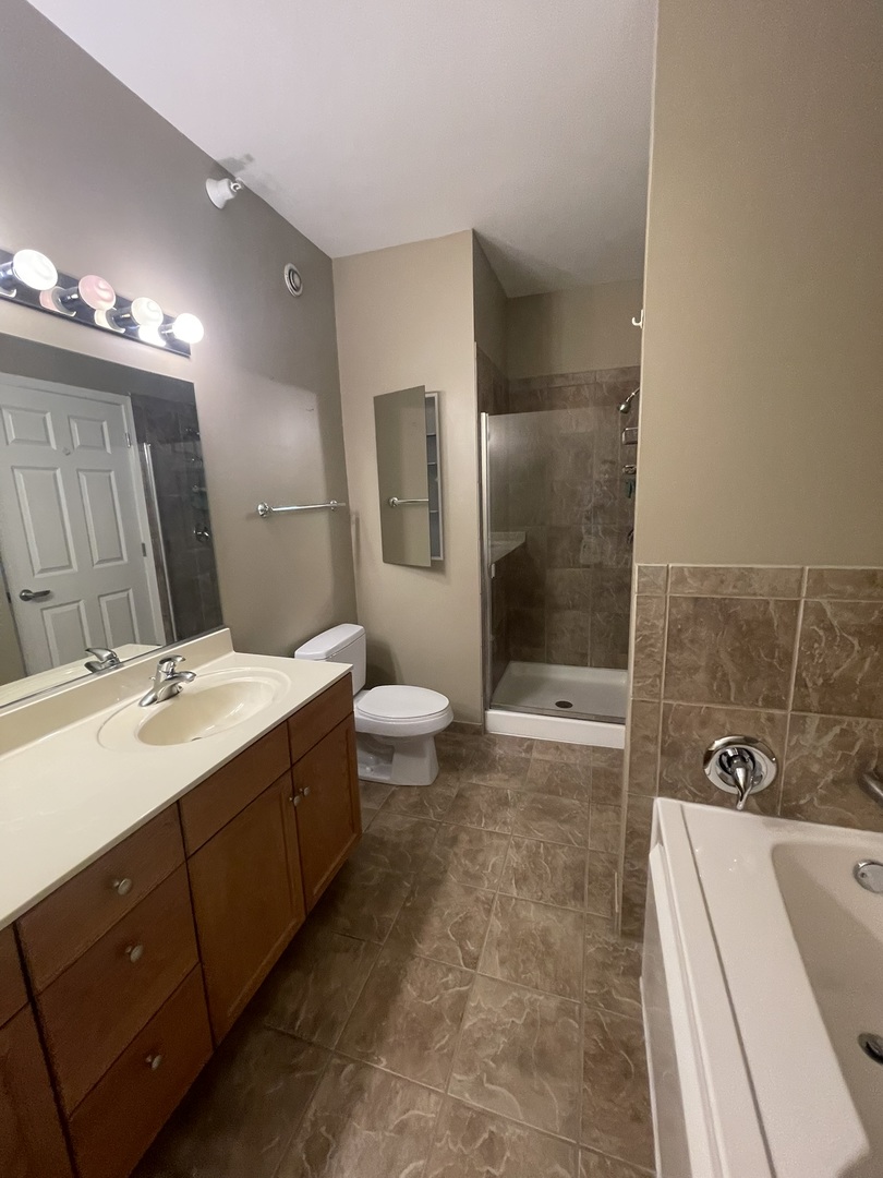 1101 S State Street Unit: 2104