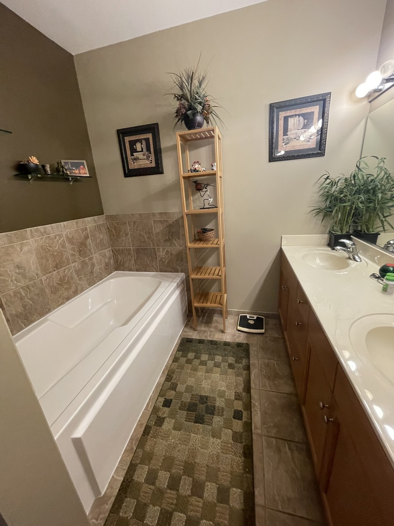 1101 S State Street Unit: 2104