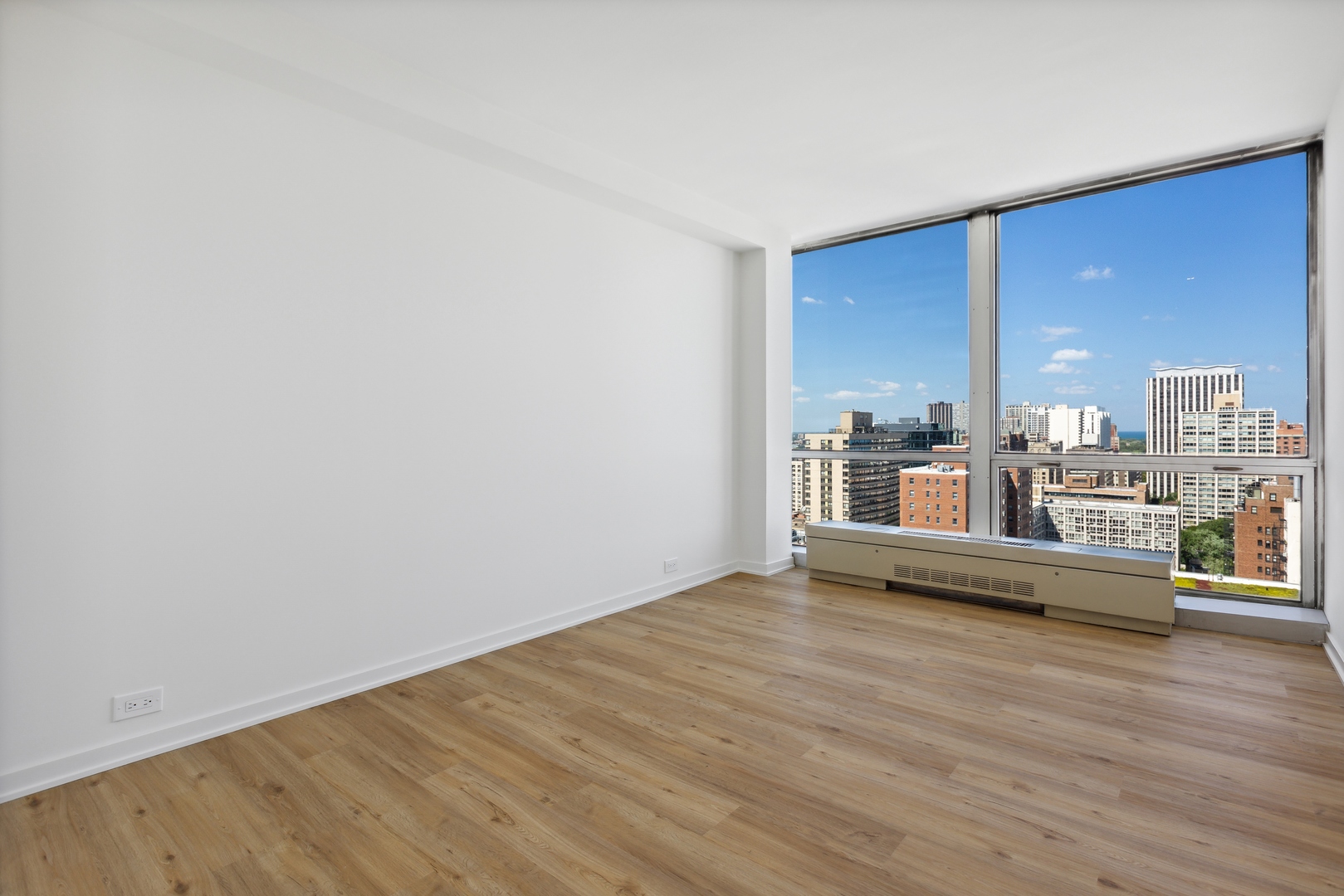 330 W Diversey Parkway Unit: 2306