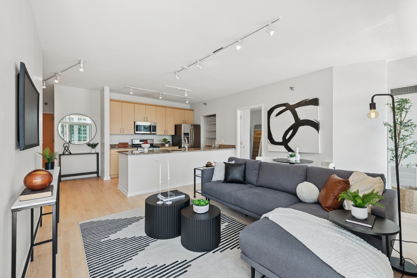 330 W Grand Avenue Unit: 1307