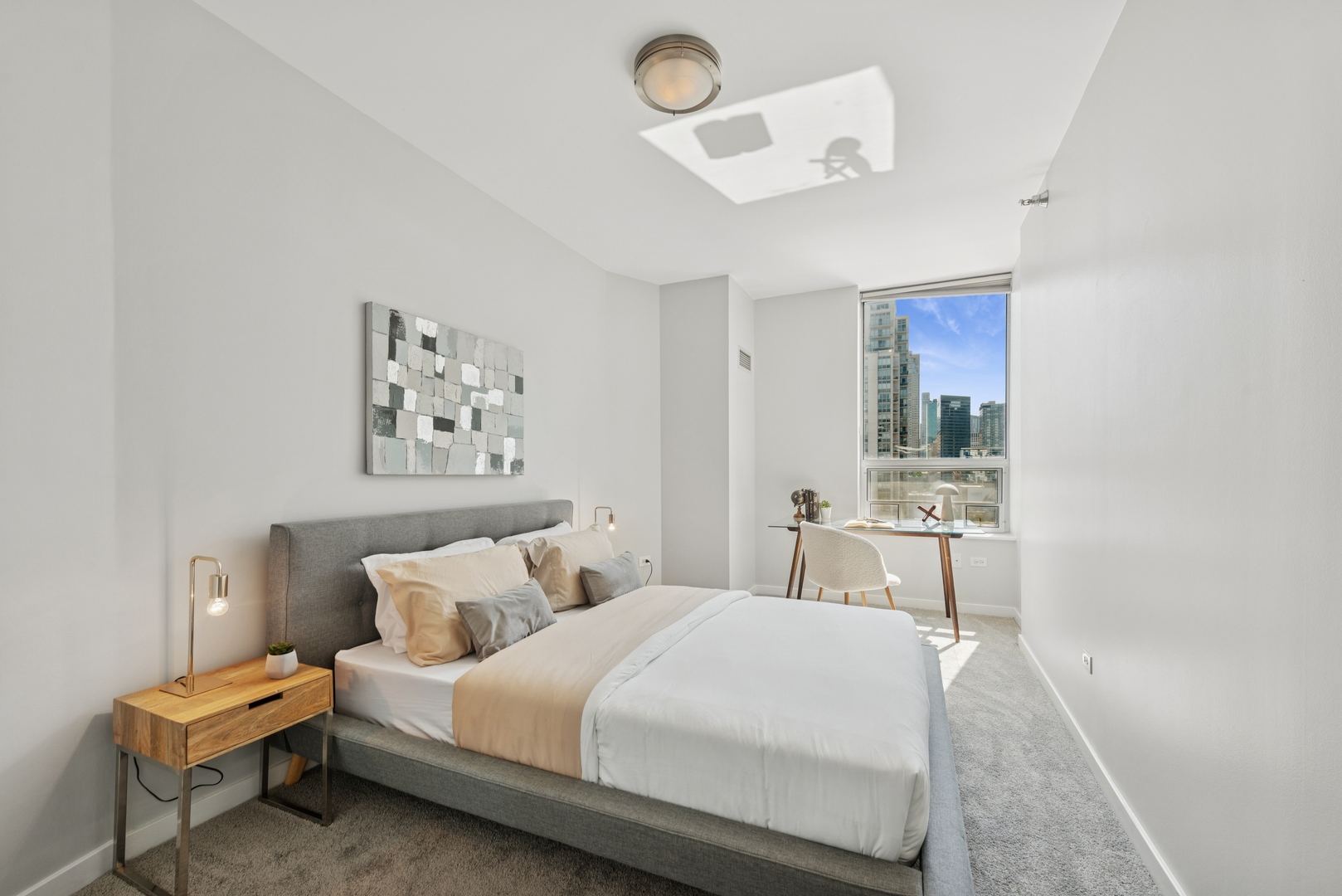 330 W Grand Avenue Unit: 1307