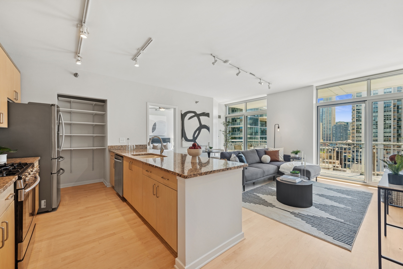 330 W Grand Avenue Unit: 1307