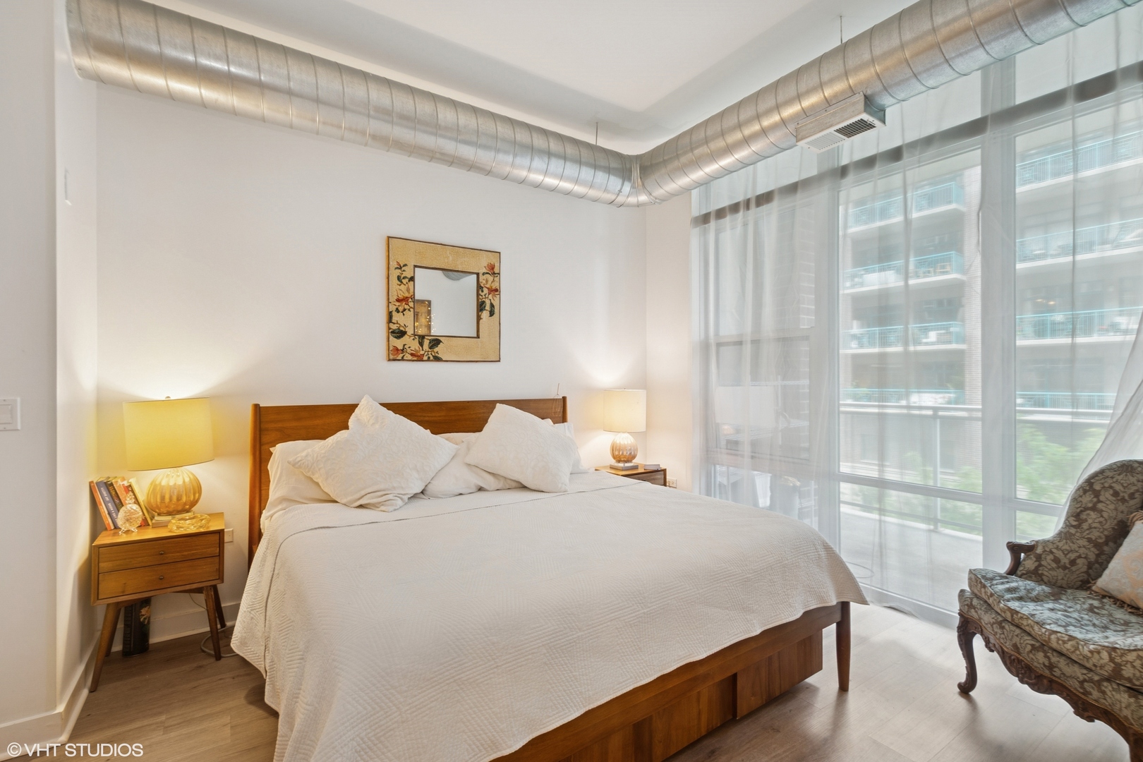 901 W Madison Street Unit: 415