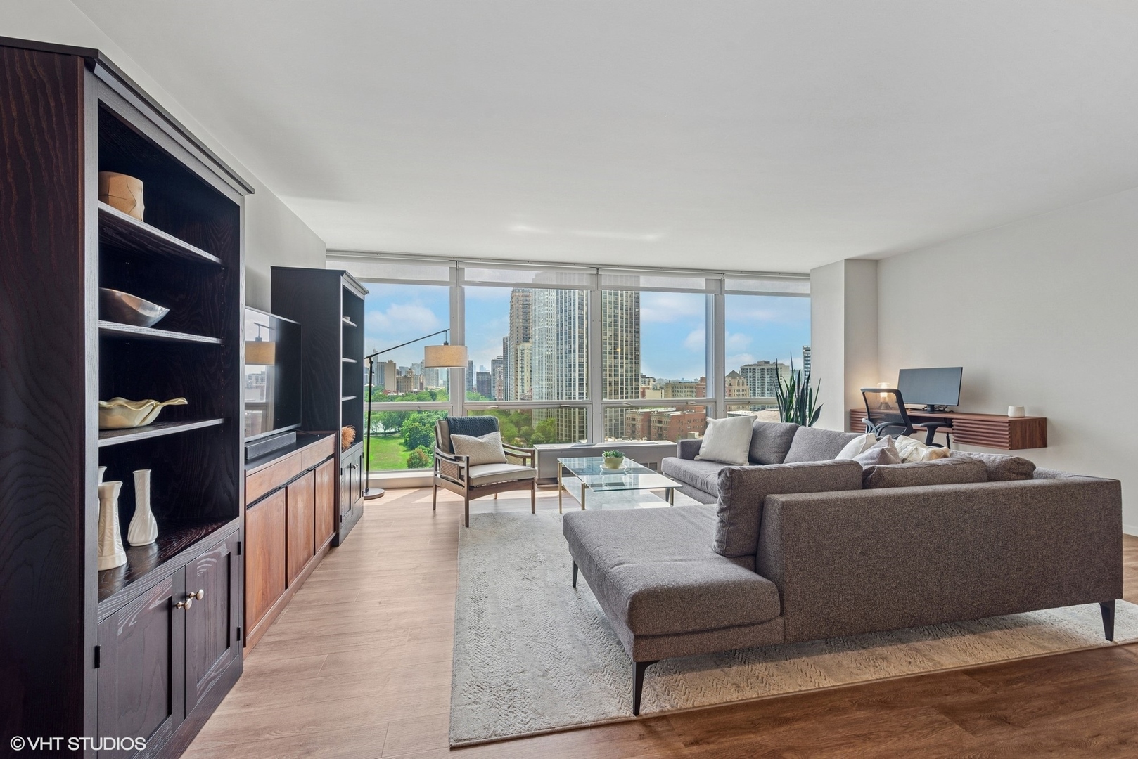 340 W Diversey Parkway Unit: 1617