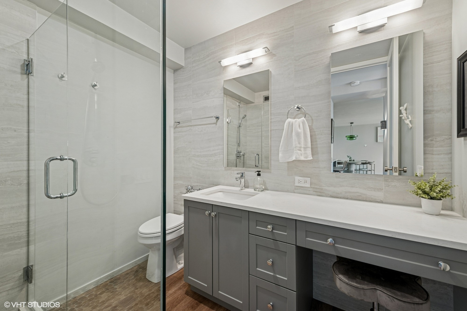 340 W Diversey Parkway Unit: 1617