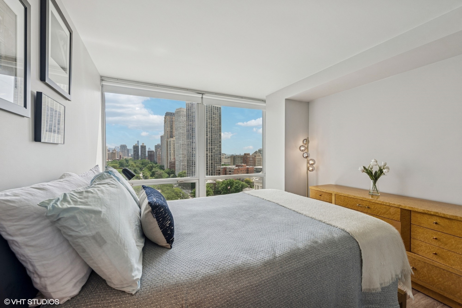 340 W Diversey Parkway Unit: 1617
