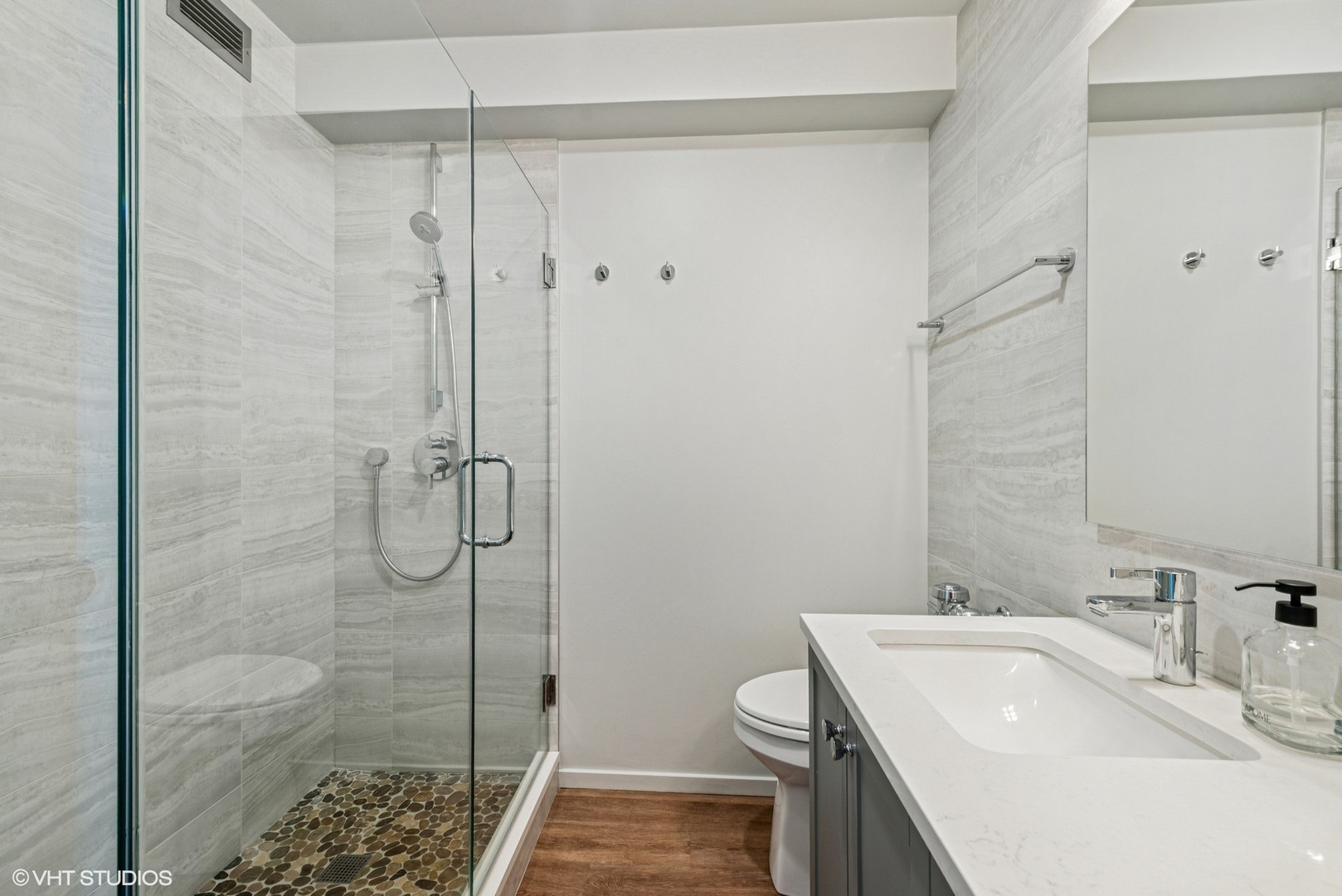 340 W Diversey Parkway Unit: 1617