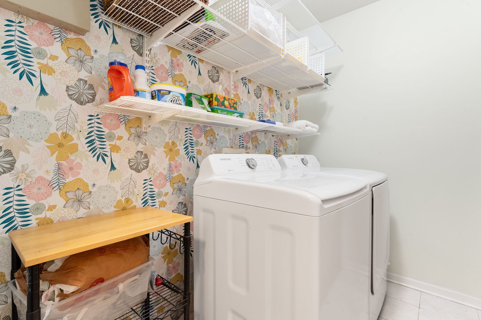 1929 W Belmont Avenue Unit: 2