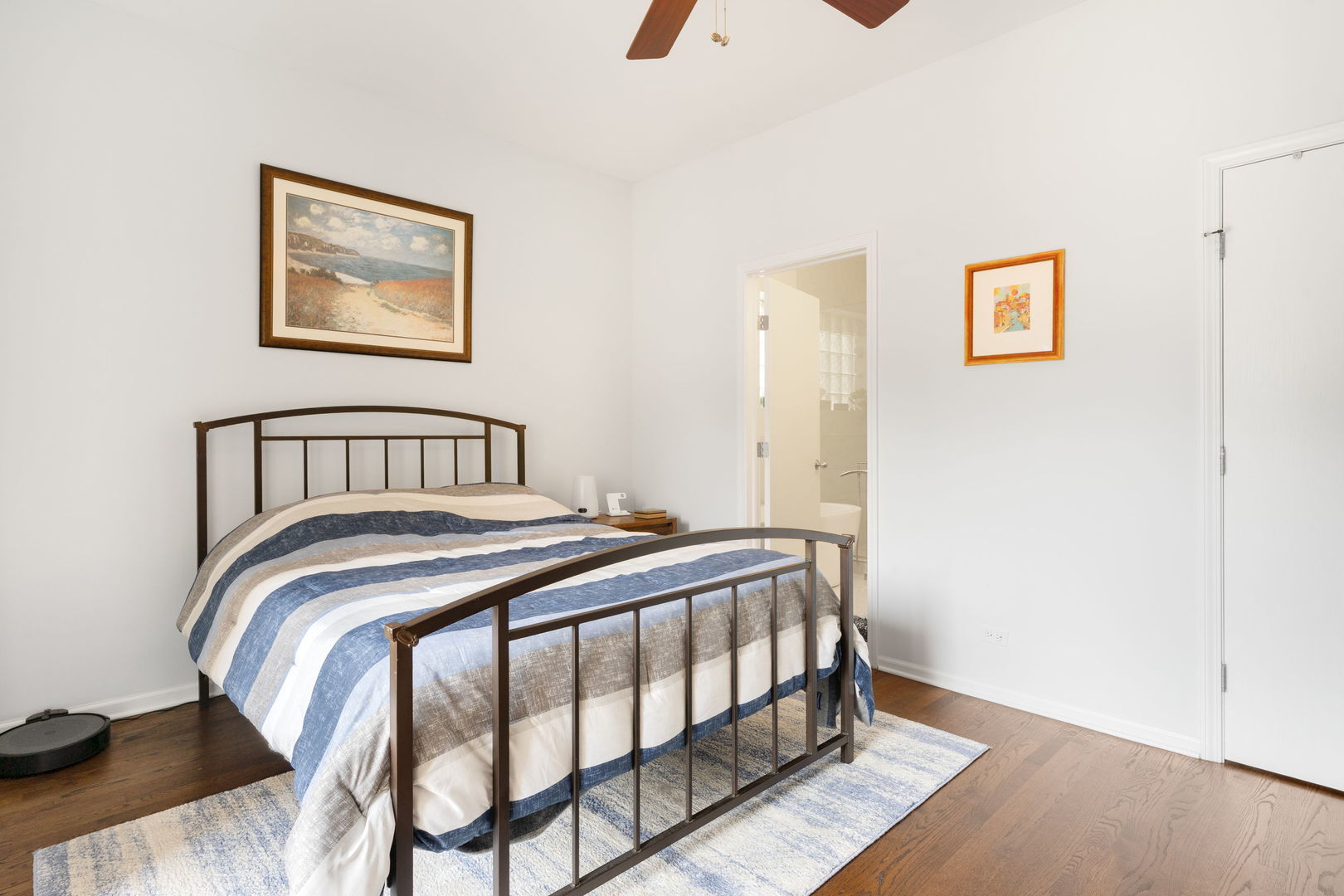 1929 W Belmont Avenue Unit: 2