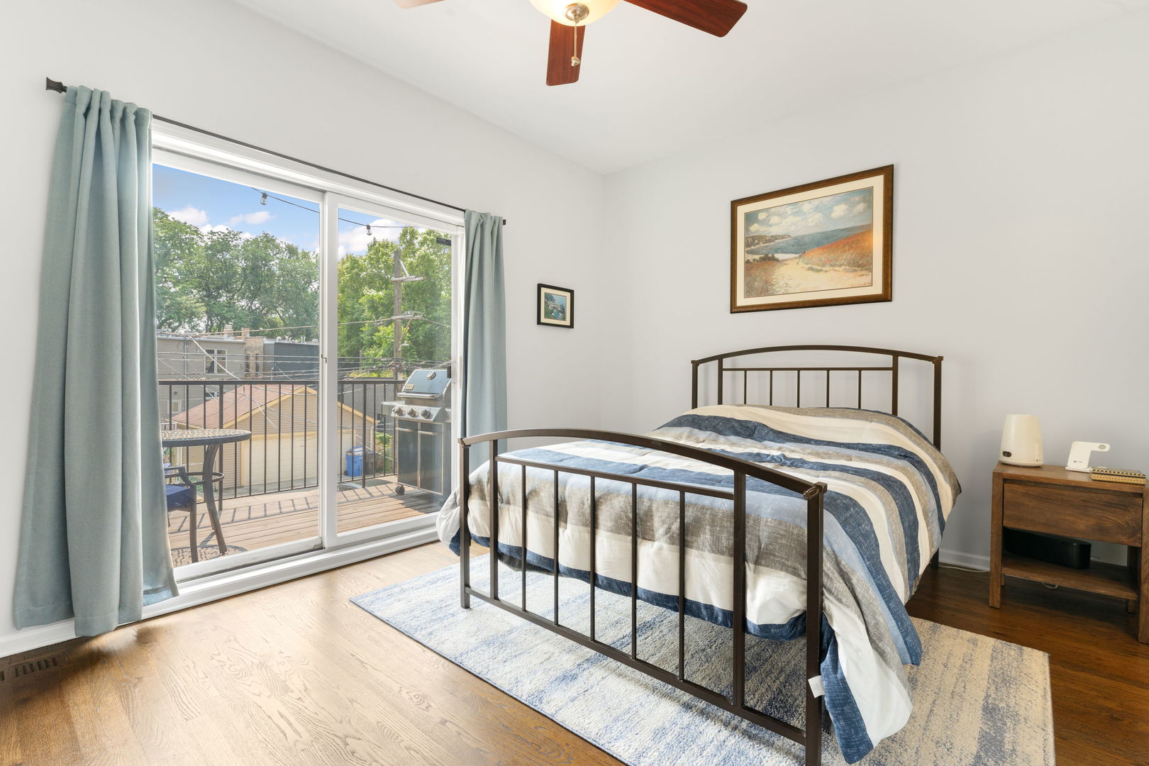 1929 W Belmont Avenue Unit: 2