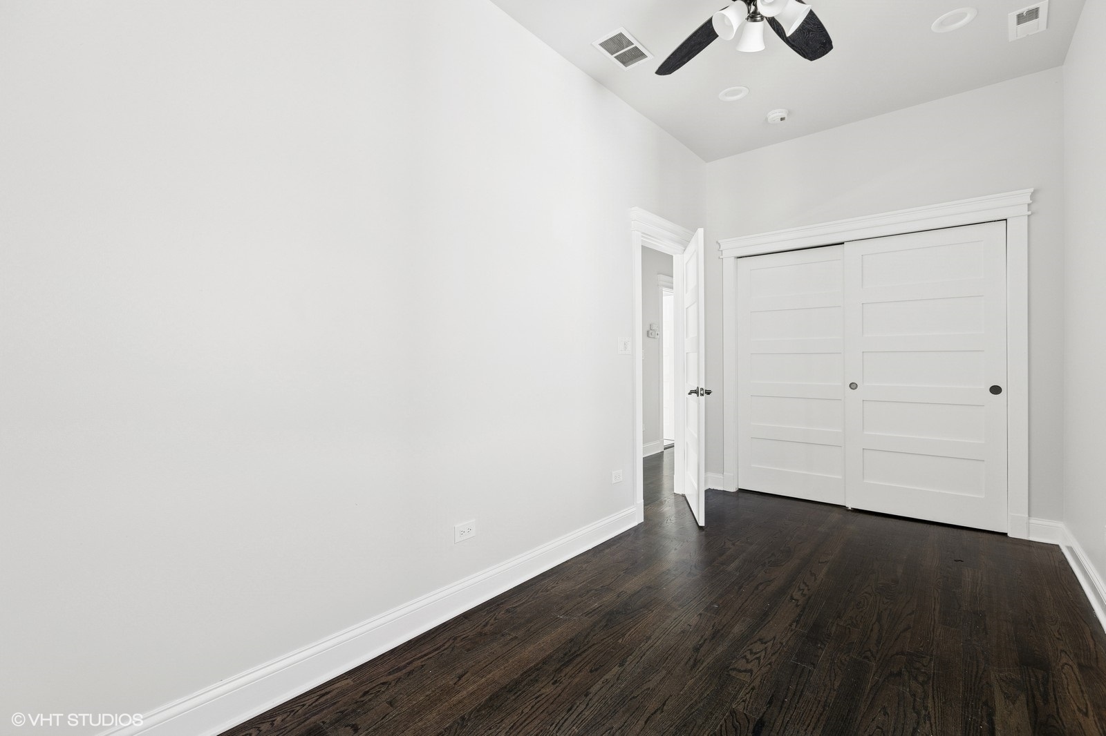 2234 W Medill Avenue Unit: 3