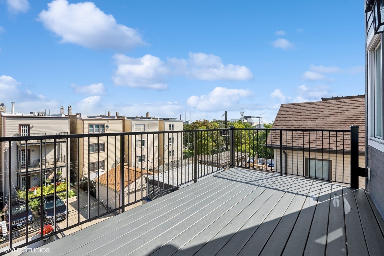 2234 W Medill Avenue Unit: 3