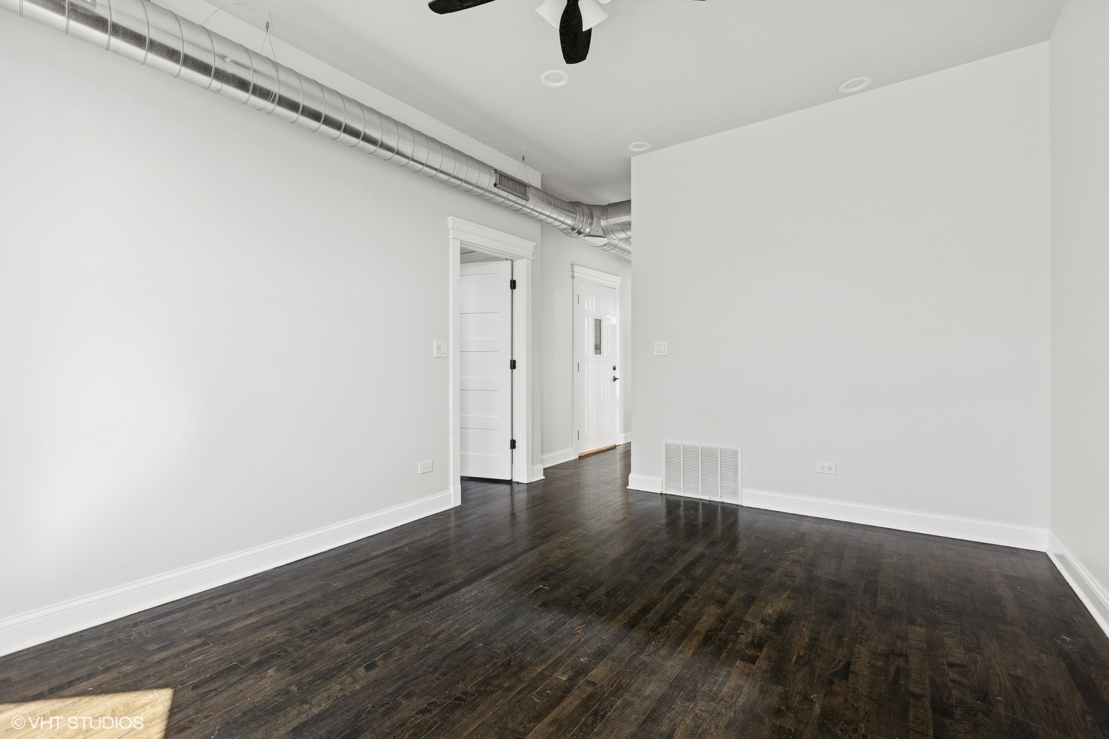 2234 W Medill Avenue Unit: 3