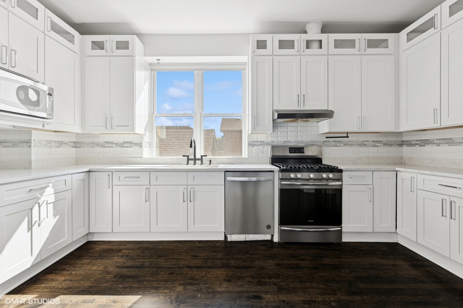 2234 W Medill Avenue Unit: 3