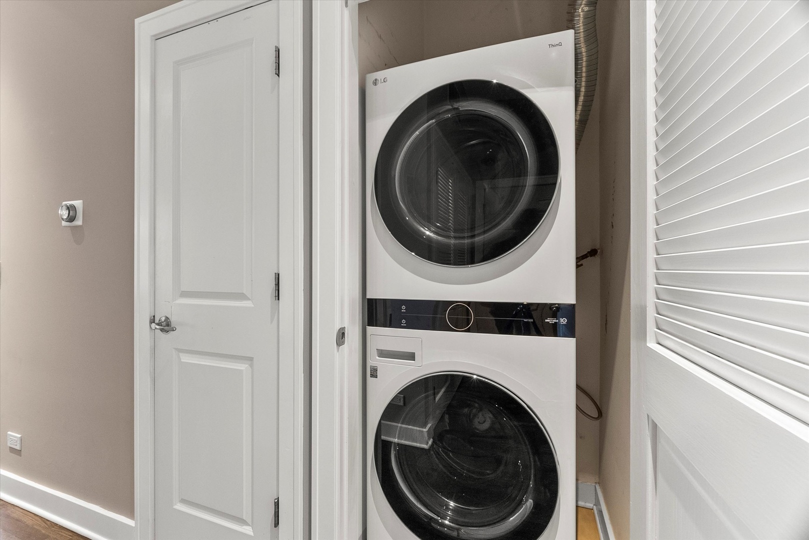 6 N May Street Unit: 403