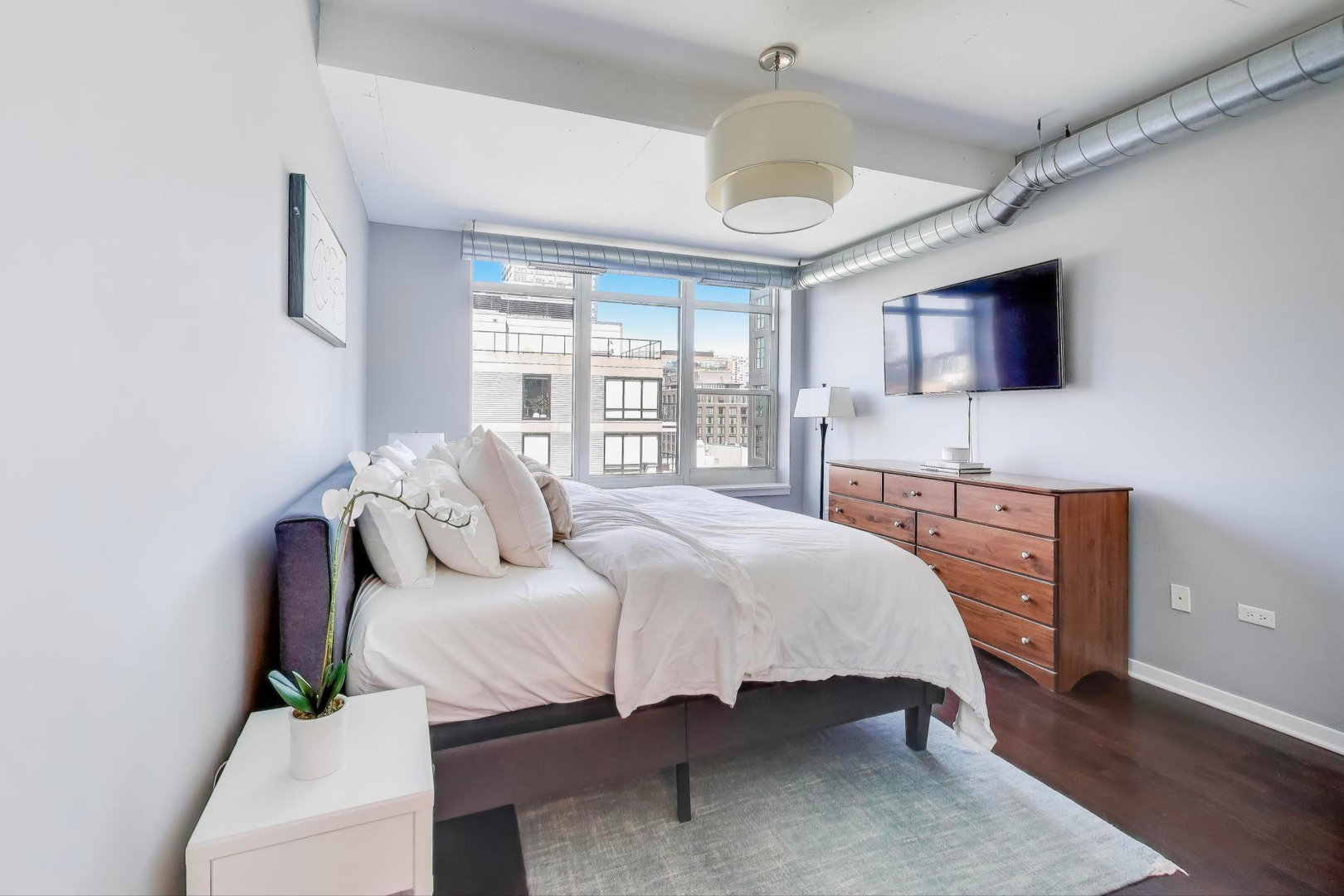 909 W Washington Boulevard Unit: 908