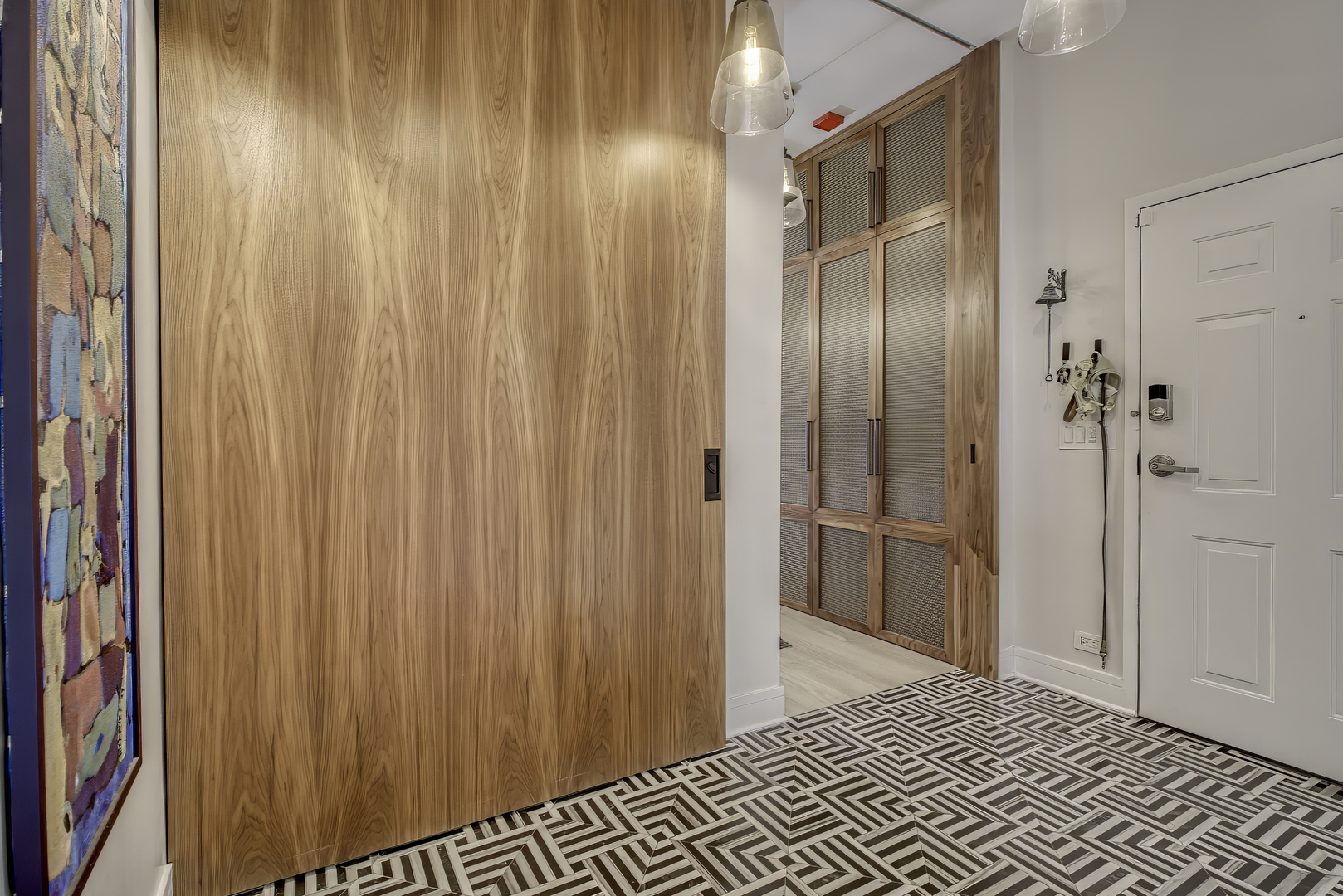 910 W Madison Street Unit: 904E