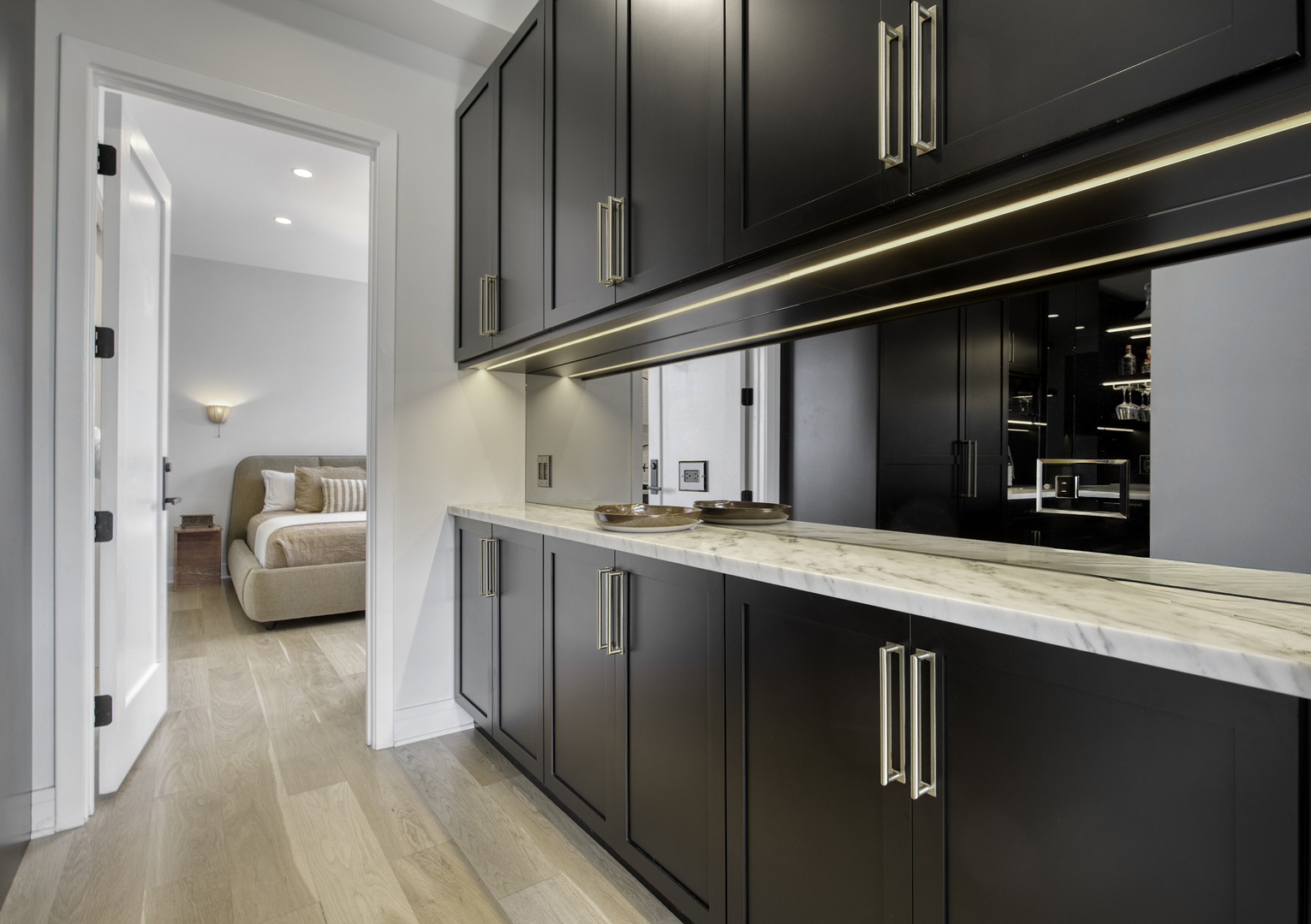 910 W Madison Street Unit: 904E