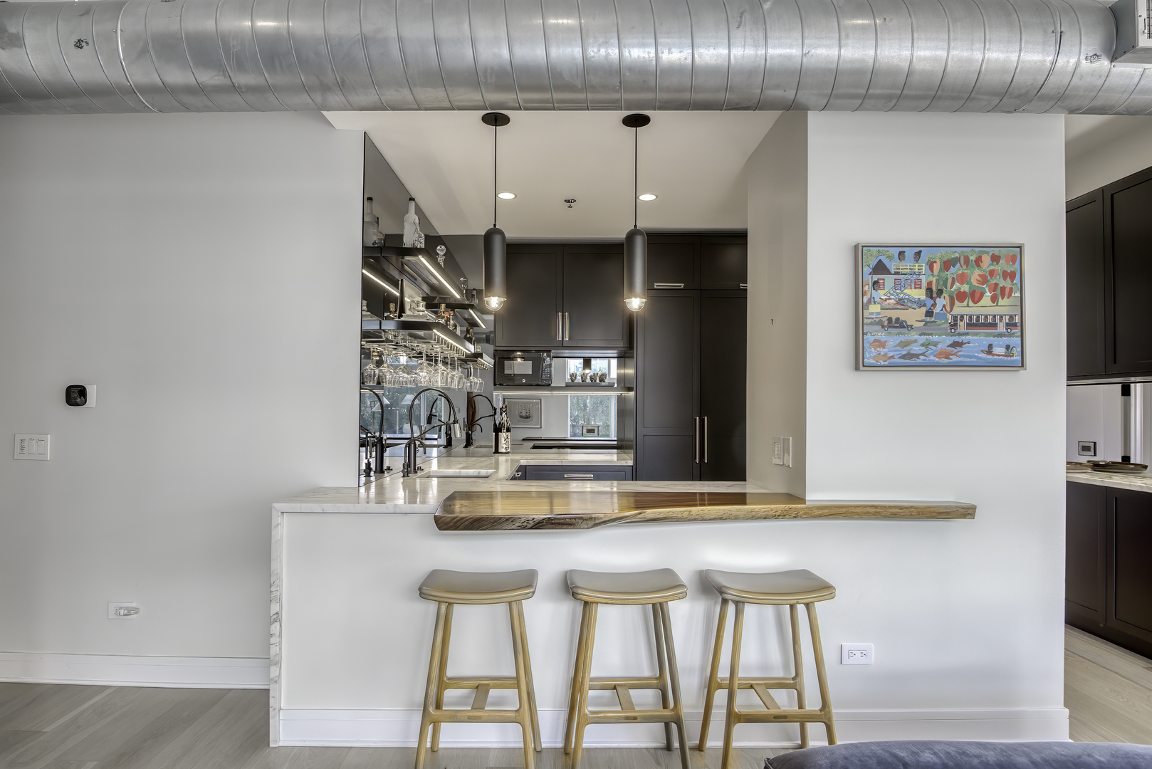 910 W Madison Street Unit: 904E