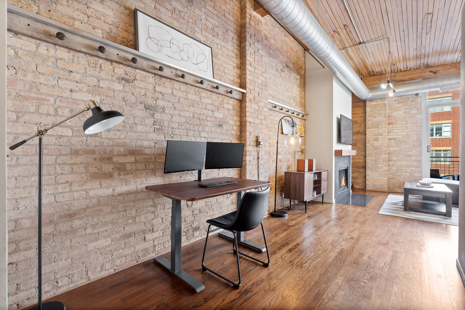 2333 W Saint Paul Avenue Unit: 333