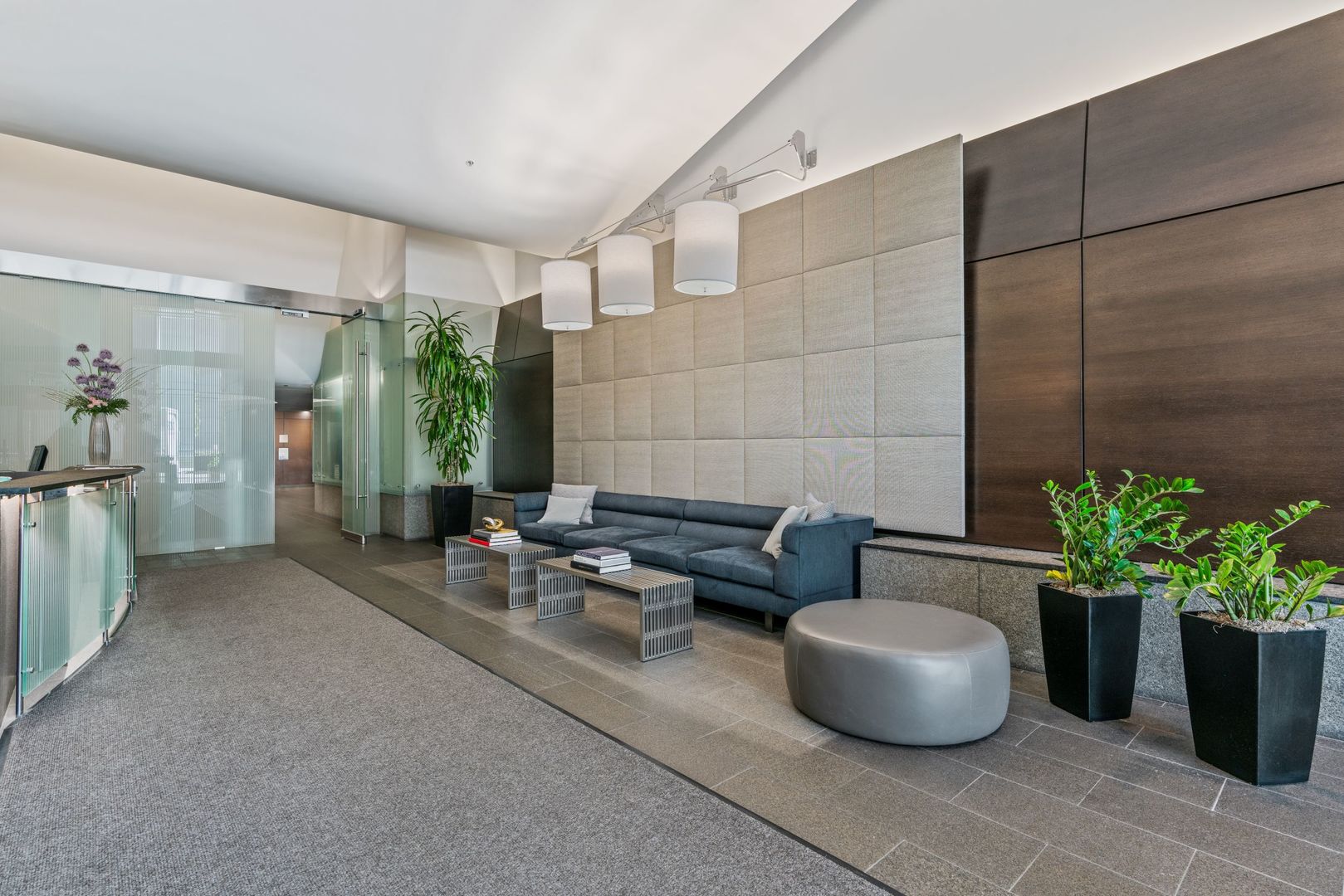 240 E ILLINOIS Street Unit: 606