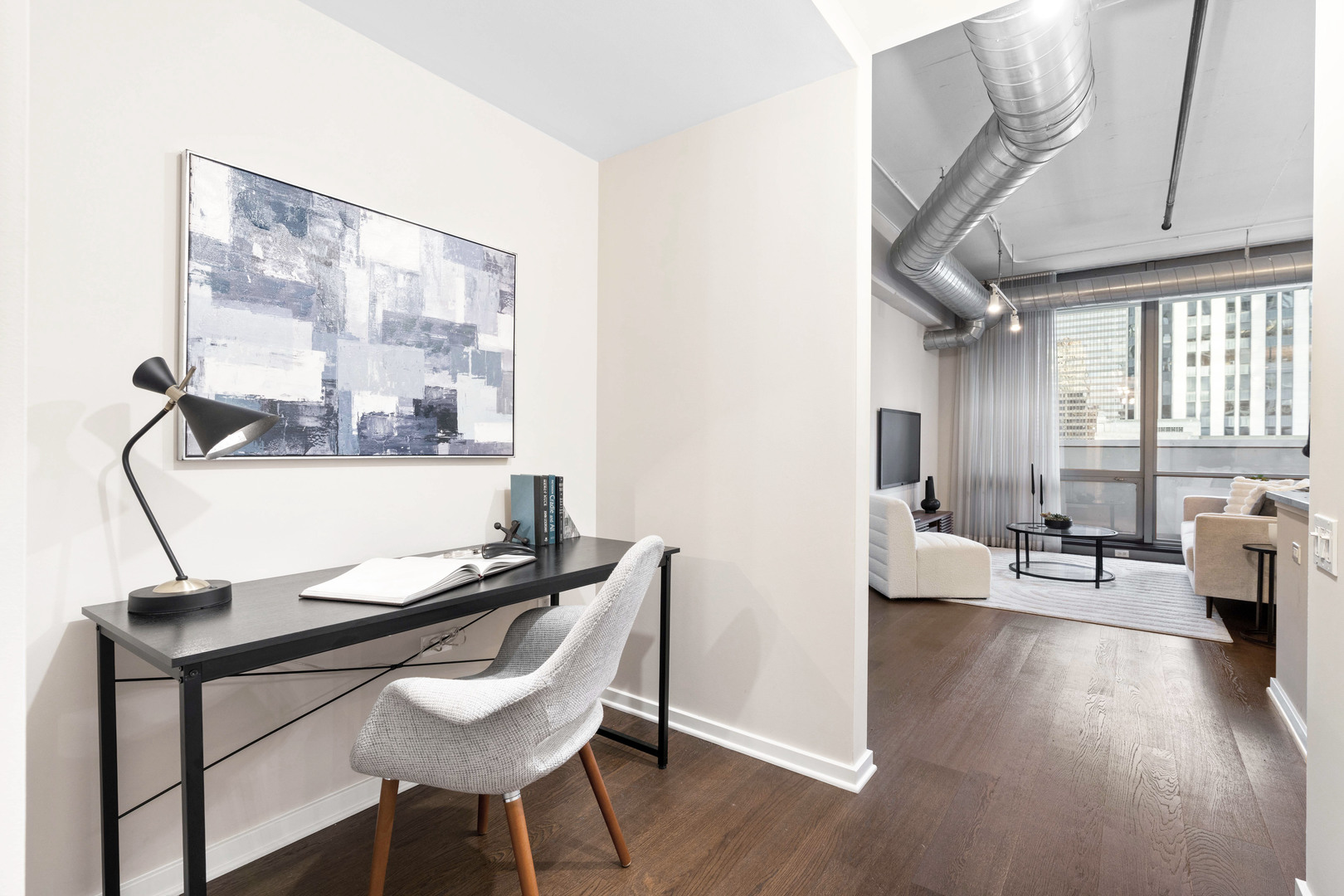 240 E ILLINOIS Street Unit: 606