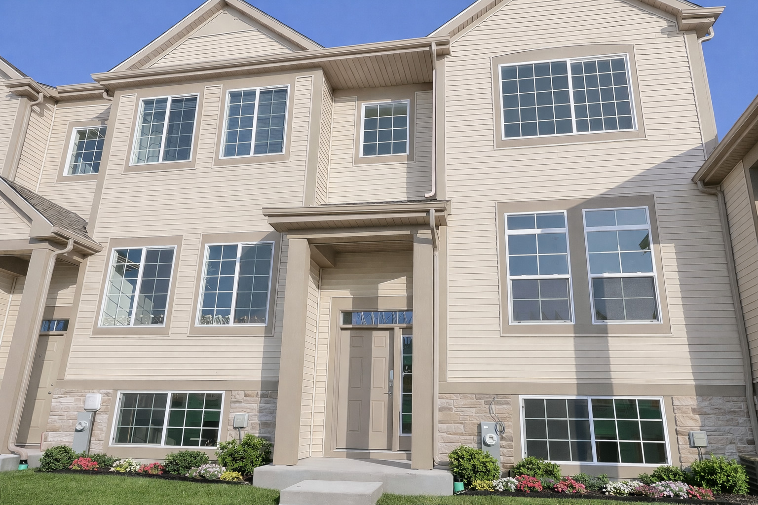 255 Regency Court Unit: C